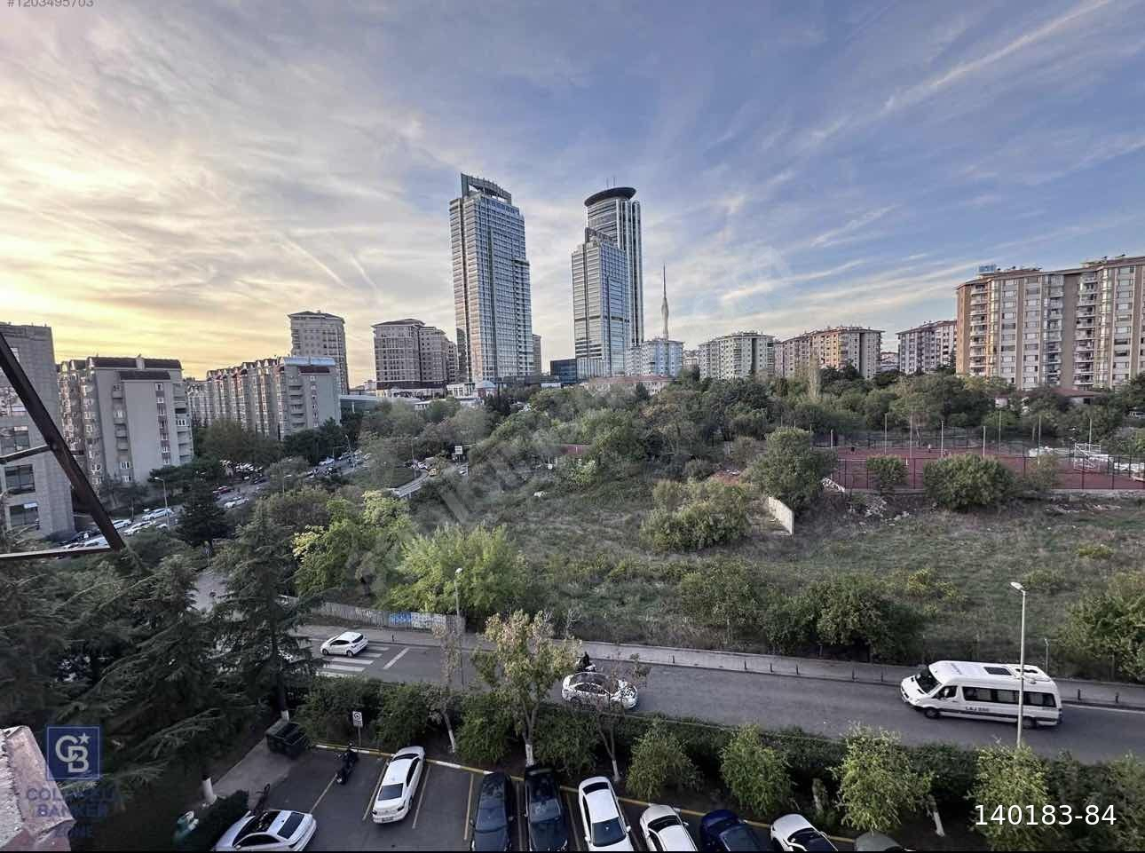 EMAAR KARŞISI ESİN SİTESİNDE MUHTEŞEM KONUMLU BÜYÜK TİP 3+1