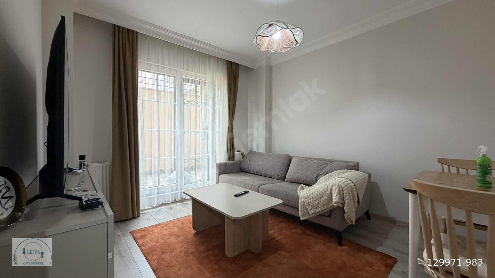 Ana Cadde Üzeri Bahçe Kullanımlı Modern Eşyalı Geniş 2+1