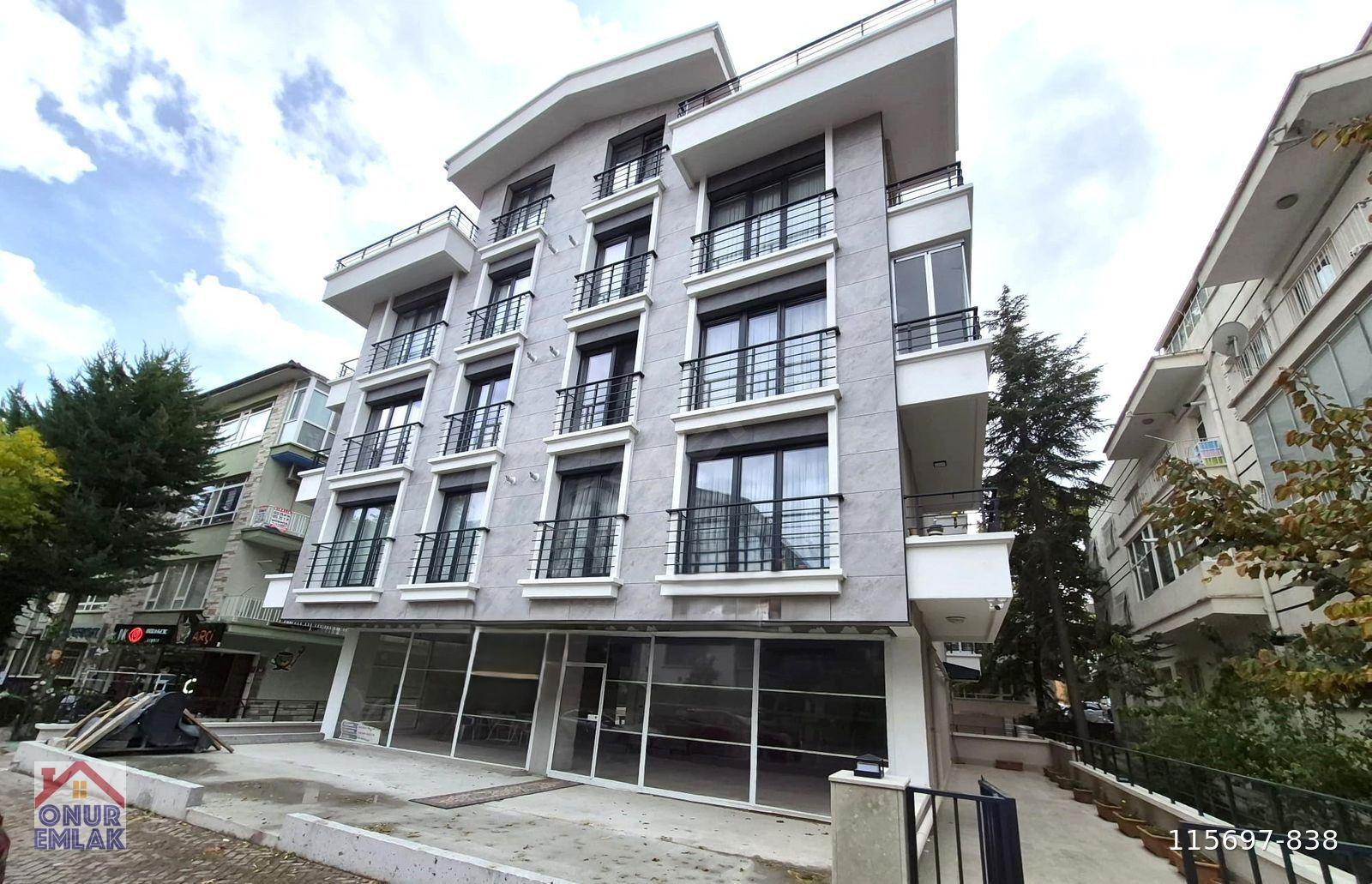 BAHÇELİEVLER YENİ BİNADA ARAKAT KAPALI OTOPARKLI KİRALIK DAİRE