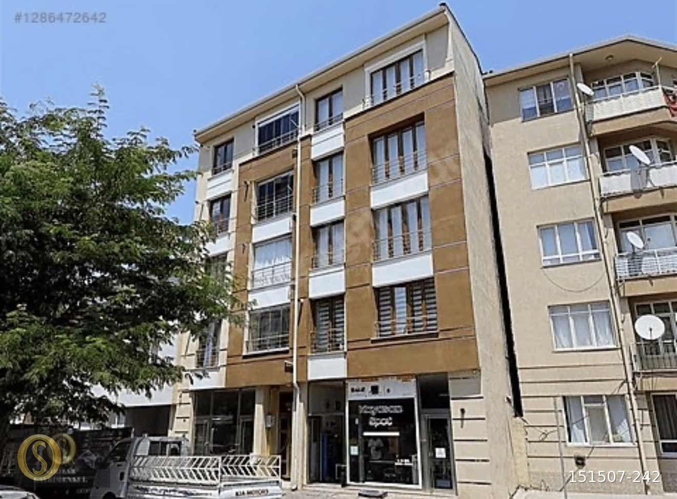 SARILAR GAYRİMENKUL'DEN HAT BOYU CADDE ÜZERİ 1+1 ASANSÖRLÜ
