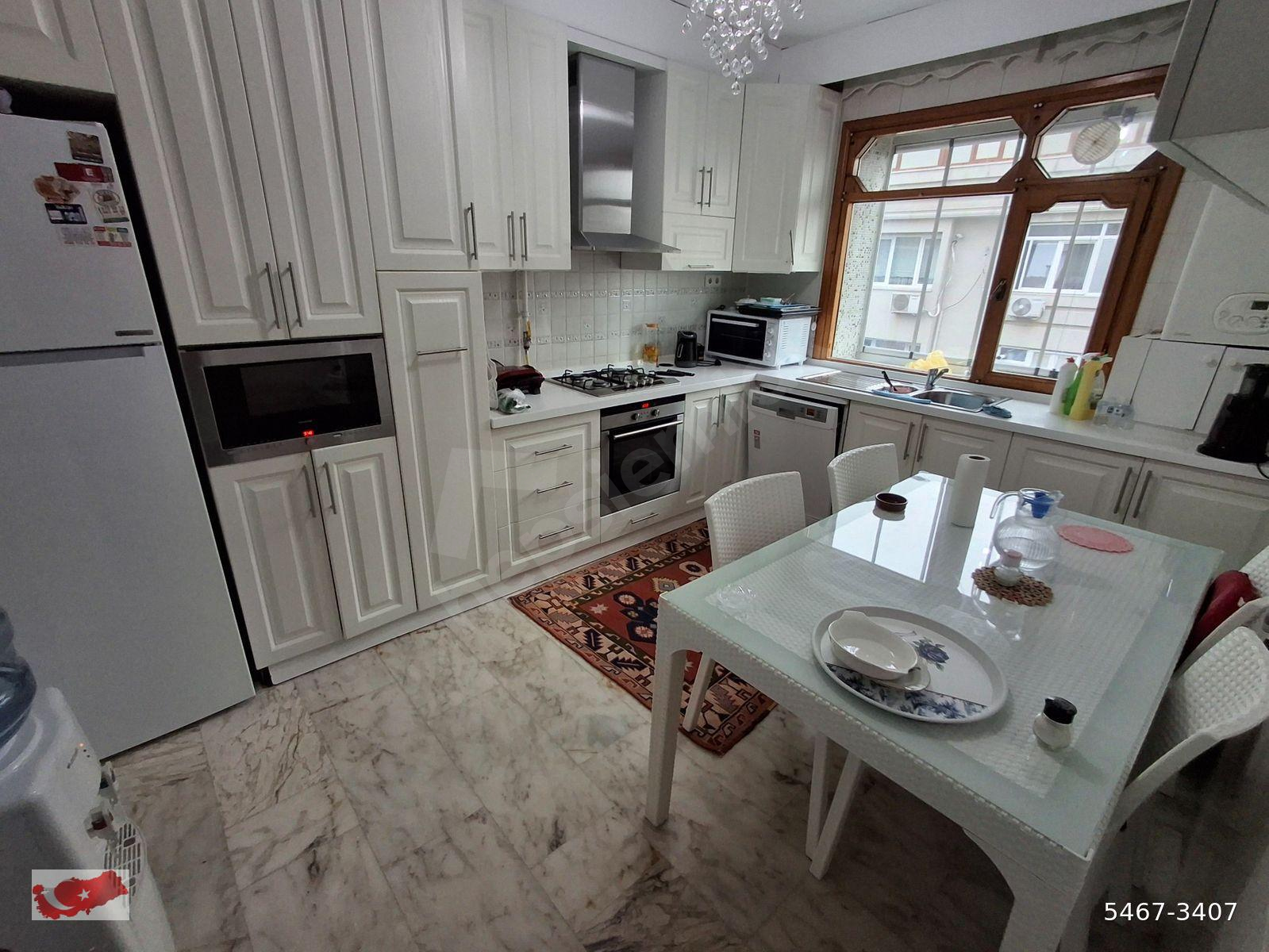 mukadder selimden b.köy.z.babada 300m2(240) masrafsız 28 yıllık 5+2 asansörlü dubleks