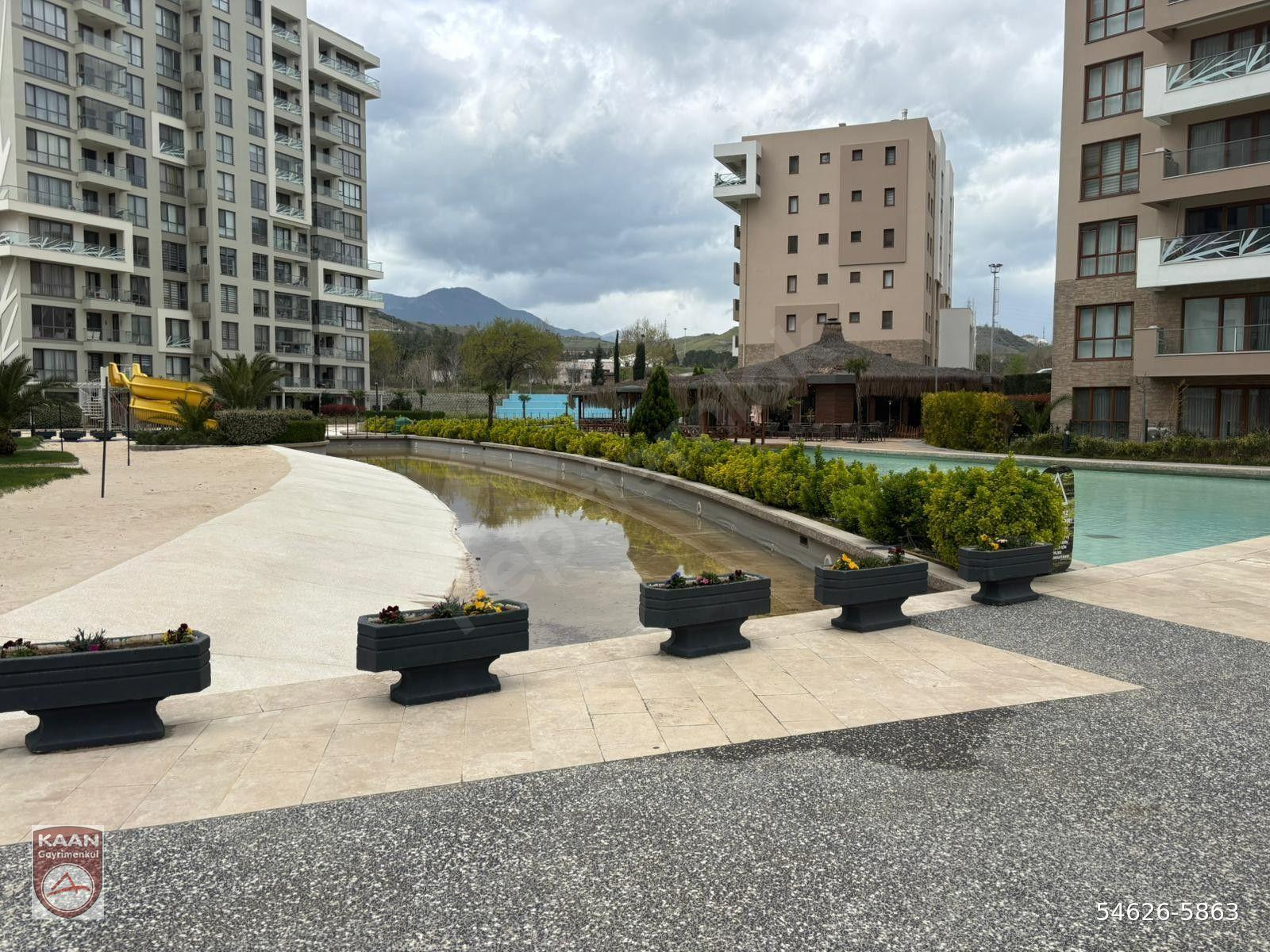 KAANGAYRİMENKUL SİNPAŞ AQUACİTY DE 1+1 FULL EŞYALI LÜKS DAİRELER