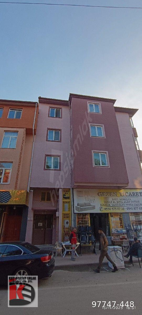 Edirne Merkez Eski İst. Cad. İnönü ilkokulu karşısında satılık 2+1 daire