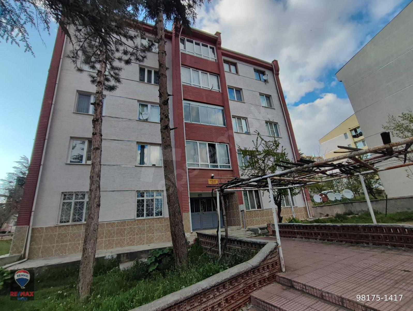 REMAX/MOD'DAN SSK BLOKLARI BOŞ ARA KAT SATILIK 2+1 DAİRE