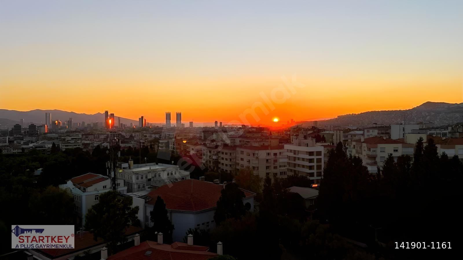 Bornova Büyükpark Karşısında Körfez Manzaralı 5+1 Satılık Daire