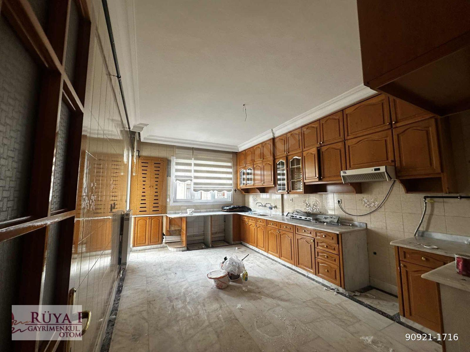 RÜYA EMLAK'TAN EMEK MAHALLESİNDE 3+1 200m2 KİRALIK DAİRE