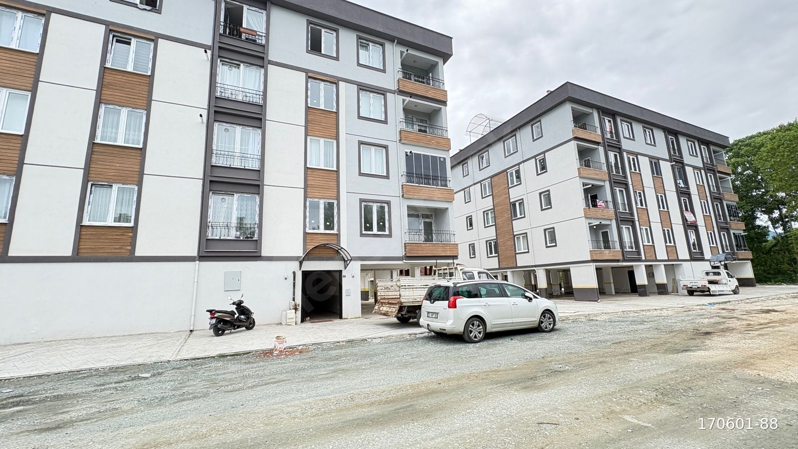 KUMBAŞI MAHALLESİNDE SATILIK 2+1 DAİRE | ÜLGEN SİTESİ