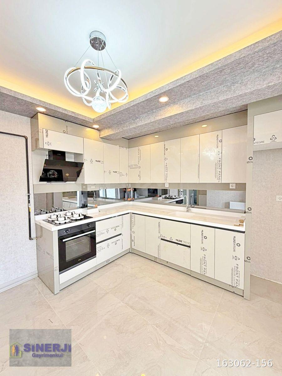 SİNERJİ'DEN PARK CEPHELİ MERKEZİ KONUM YAPILI FIRSAT 3+1 DAİRE