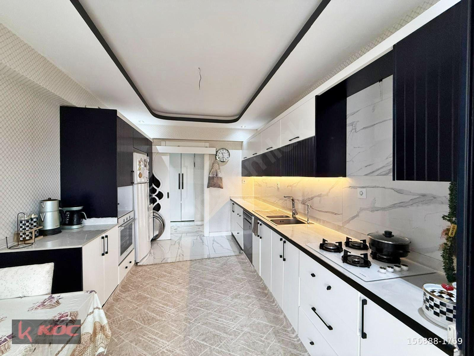 ALPASLAN'DA ARAKAT MASRAFSIZ GENİŞ BALKON GENİŞ OTURM LÜX3.5+1