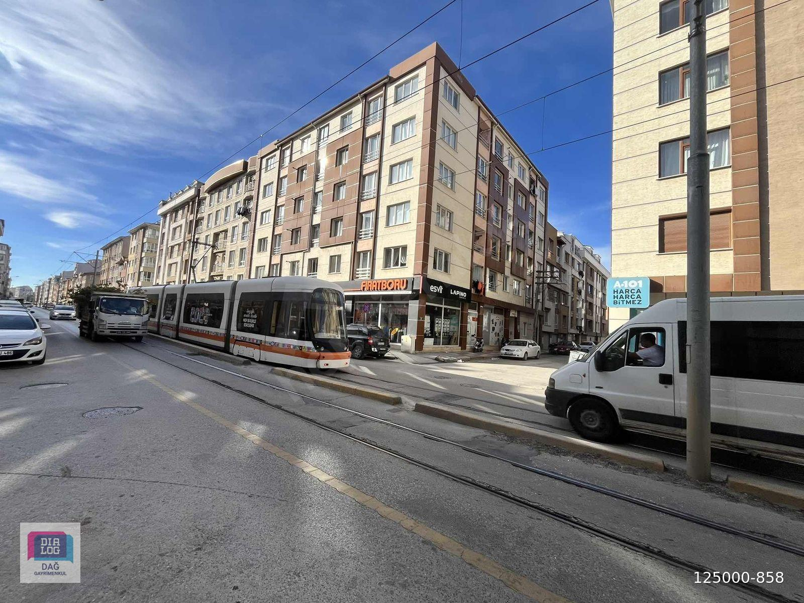 Dialog Dağ/Gaffar Okan Cd Dibi 5+1 Dubleks 180m2 Ö.Garajlı Daire