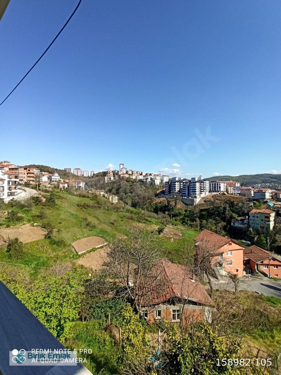 ZONGULDAK EREĞLİ BAĞLIK MAHALLESİNDE KİRALIK 3+1 DAİRE