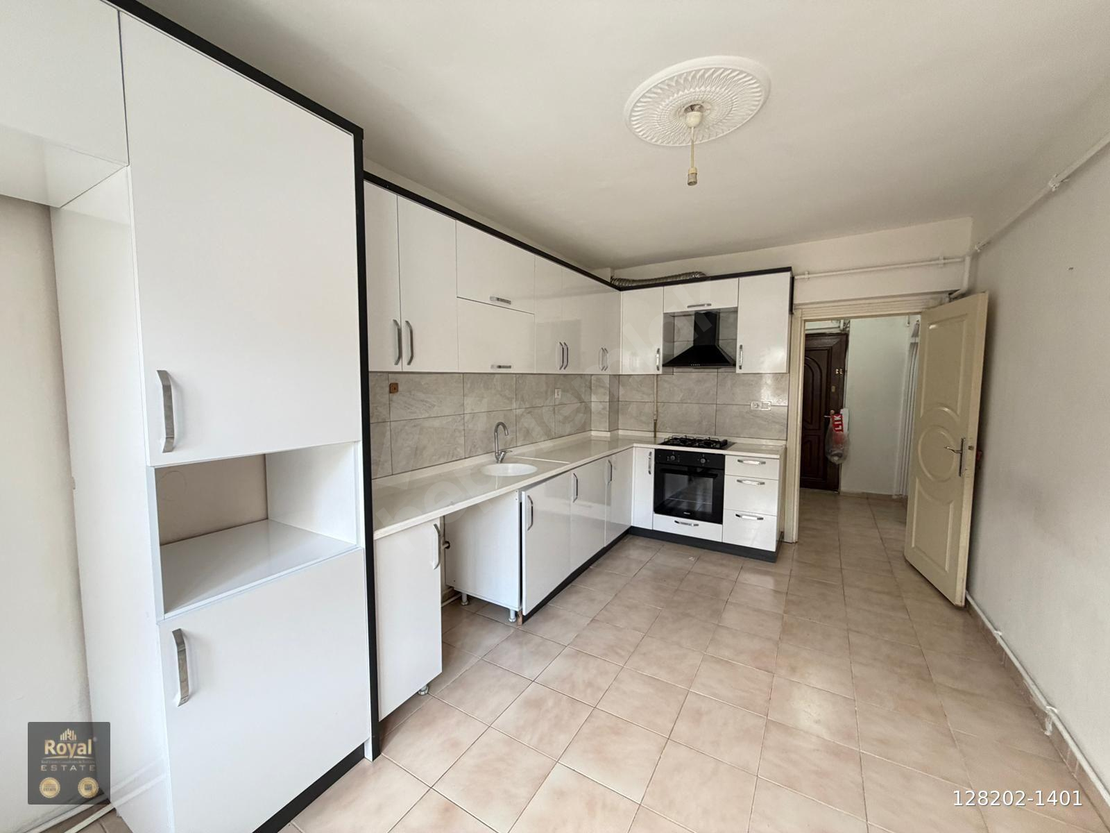 ROYAL EMLAKTAN 112 KARŞISINDA KİRALIK 3+1 DAİRE
