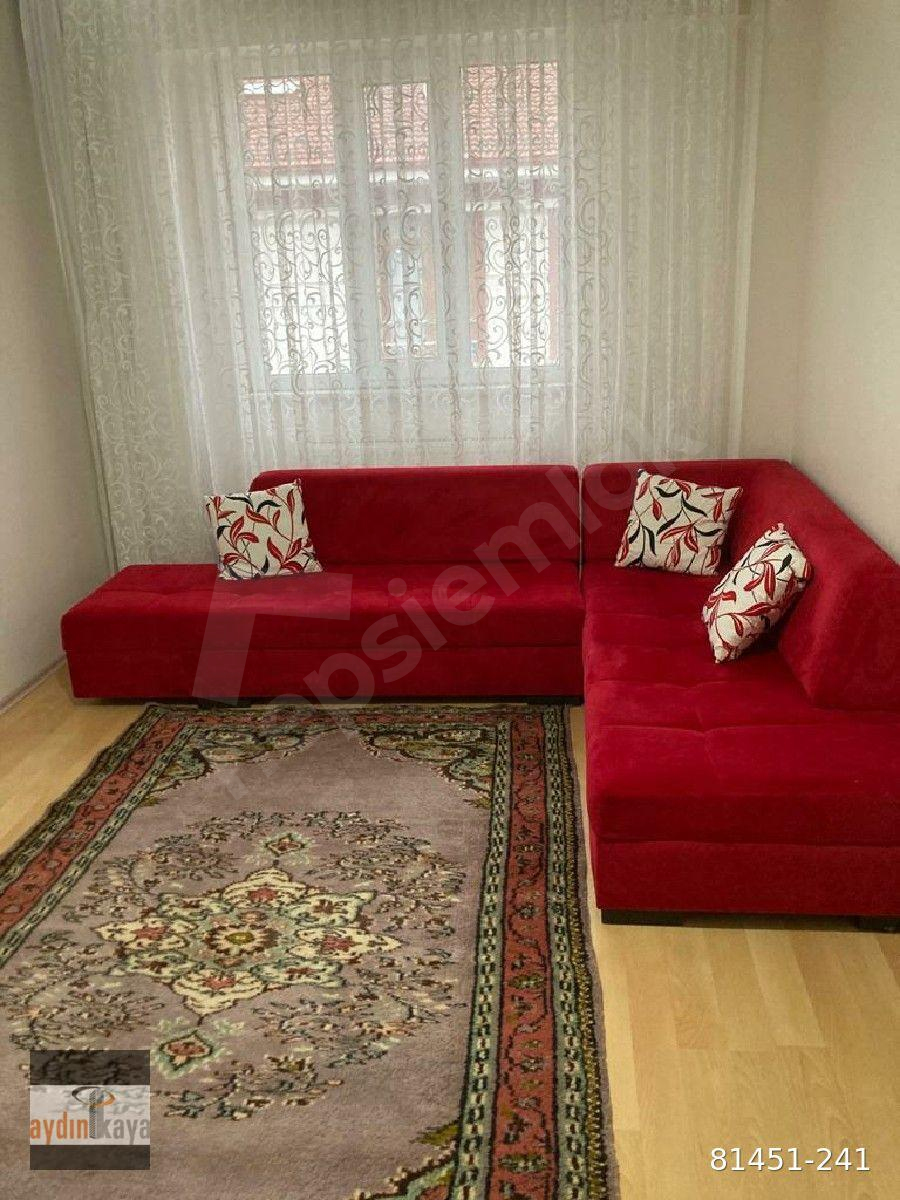BAHÇELİEVLER'DE SEYLAP CAD. DİBİ KİRALIK EŞYALI 3+1 FULL EŞYALI ÇİFT BALKONLU DAİRE
