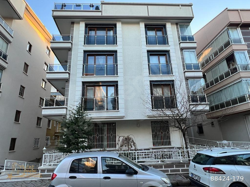 AYDINLIKEVLER ÇEMBER SOKAK YENİ BİNA GİRİŞ KAT 4+1 TERS DUBLEKS
