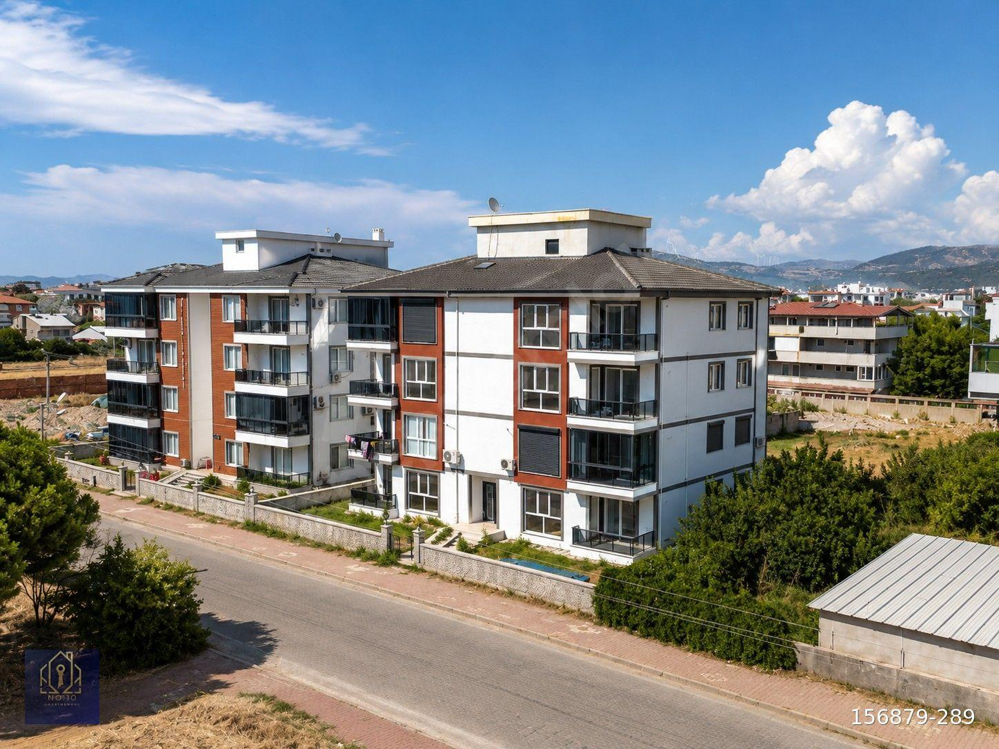 NO:10 GAYRİMENKUL’DEN SAHİL YOLU ÜZERİNDE KISMİ DENİZ MANZARALI 2+1 KAPALI MUTFAK DAİRE