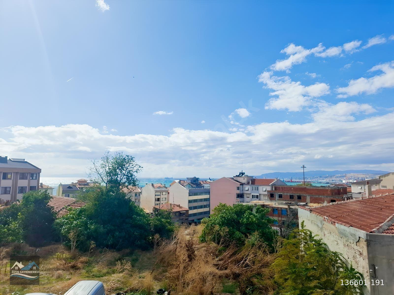 Sahile Yakın Deniz Manzaralı 3+1 Arakat Ferah Satılık Daire