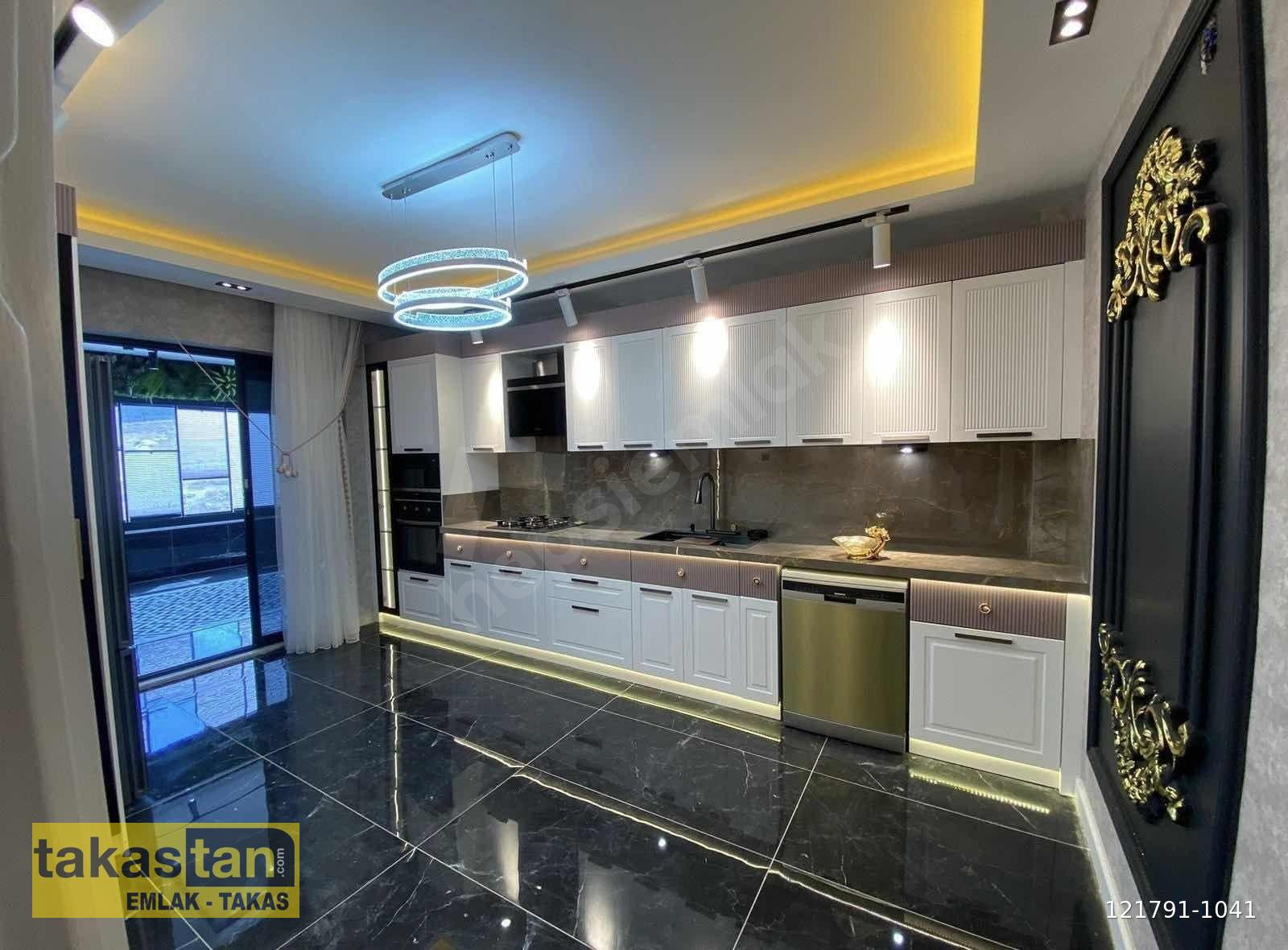 GÖKTÜRK'TE MERKEZİ KONUMDA SATLIK 3+1 SATILIK DAİRE