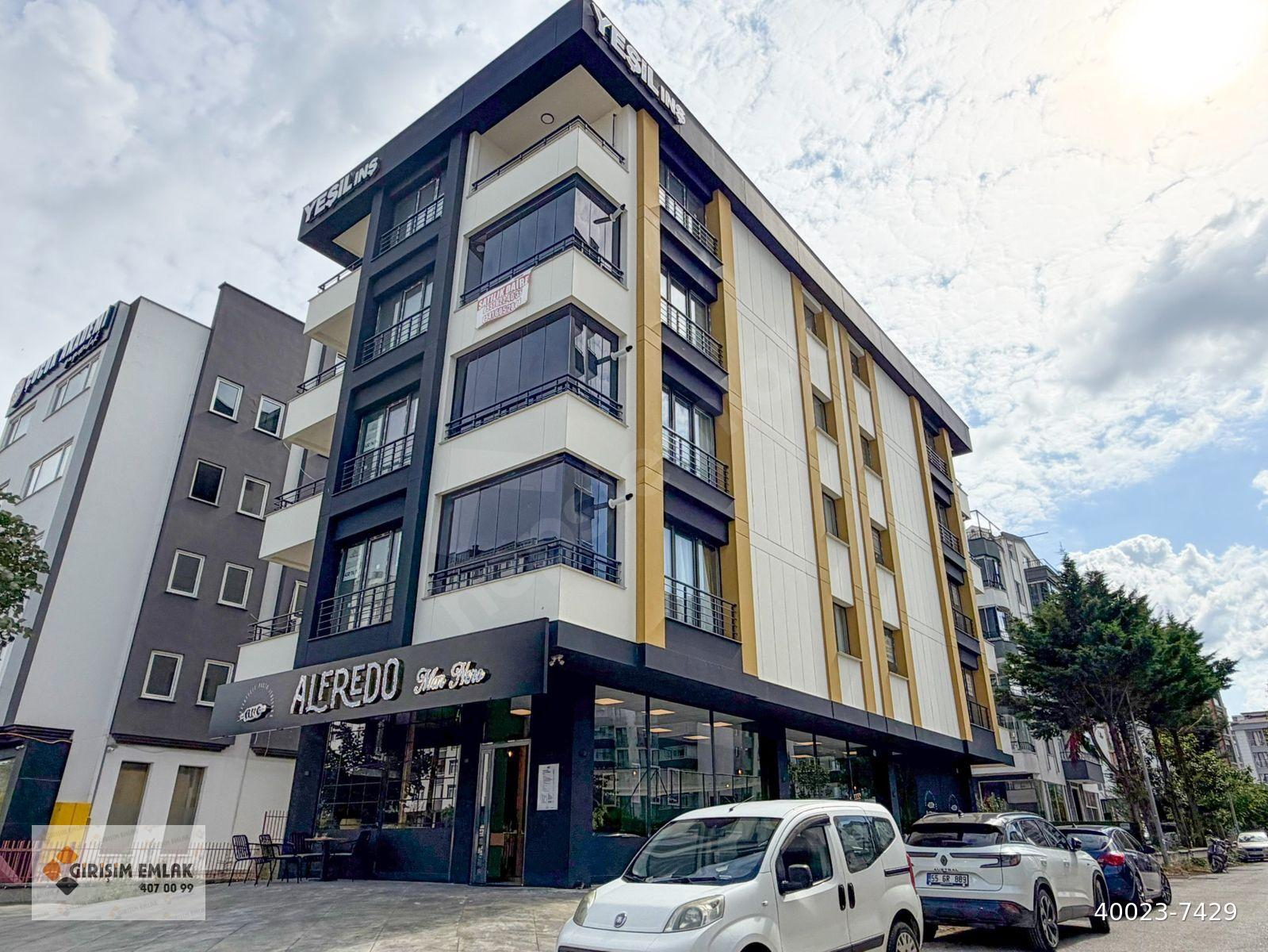 ANAYOLA CEPHE BİNA DENİZE YAKIN 1+1 KİRALIK DAİRE