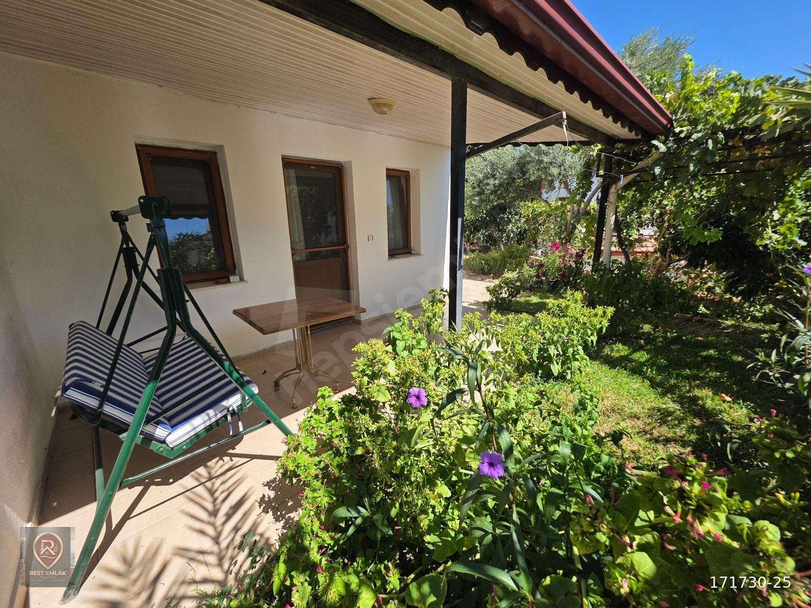 REST EMLAK MEZARLIK CİVARINDA BAHÇELİ 2+1 SEZONLUK DAİRE