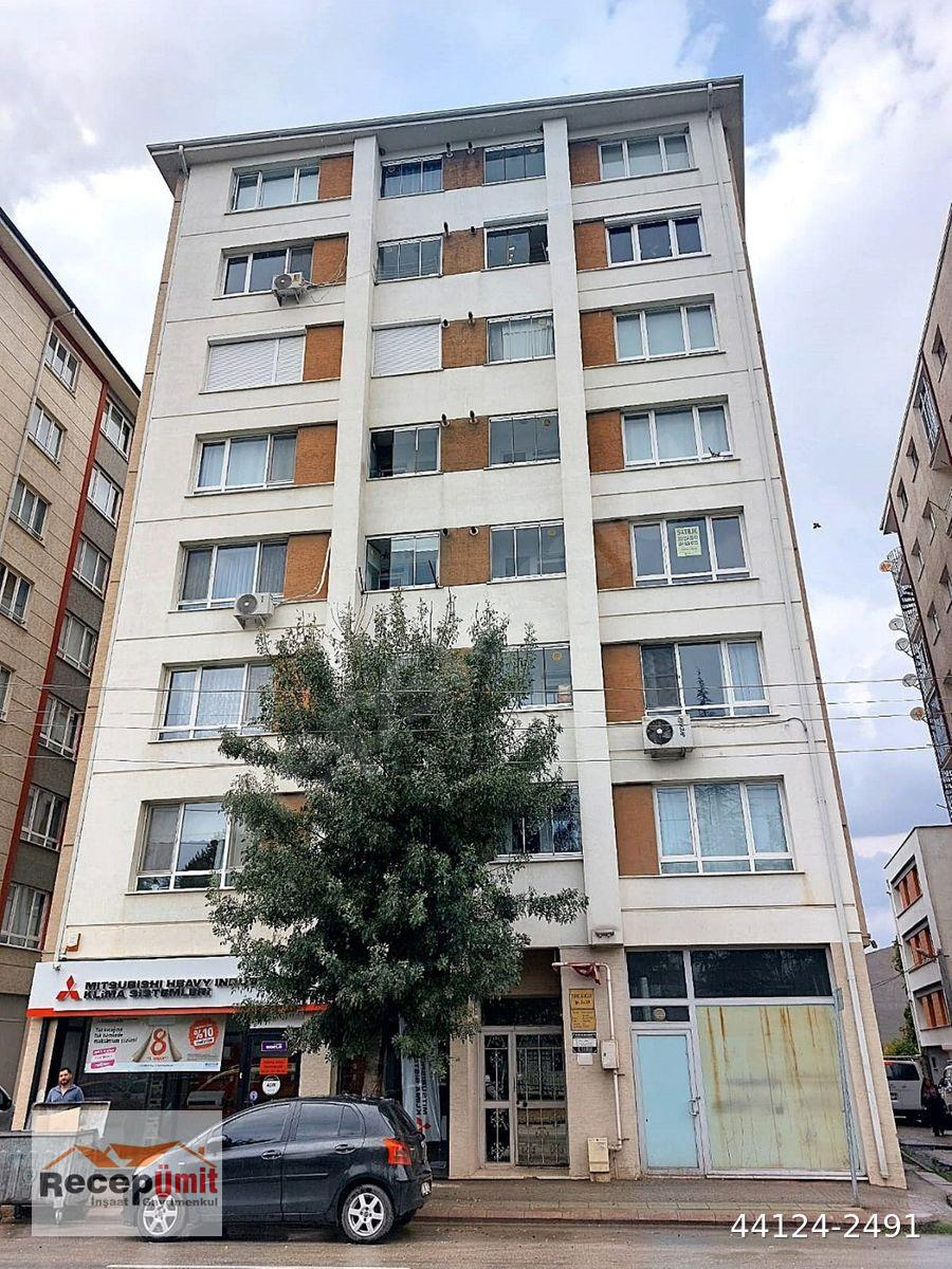 RECEP ÜMİT EMLAK'TAN GAZİ YAKUP SATAR CADDESİ ÜZERİNDE SATILIK ASANSÖRLÜ LUX 3+1 DAİRE