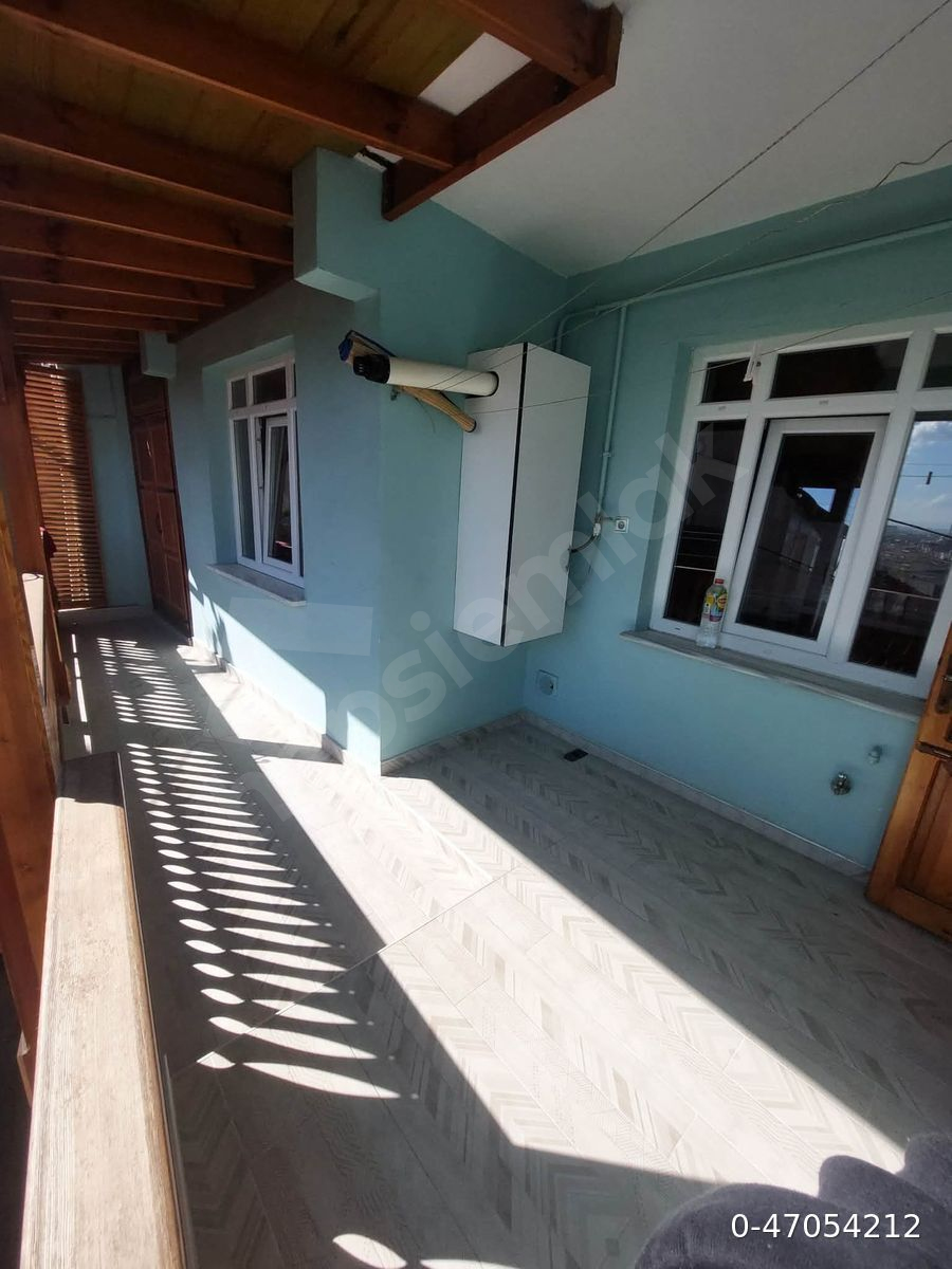 İZMİT ÇARŞI 2+1 BALKONLU KİRALIK DAİRE