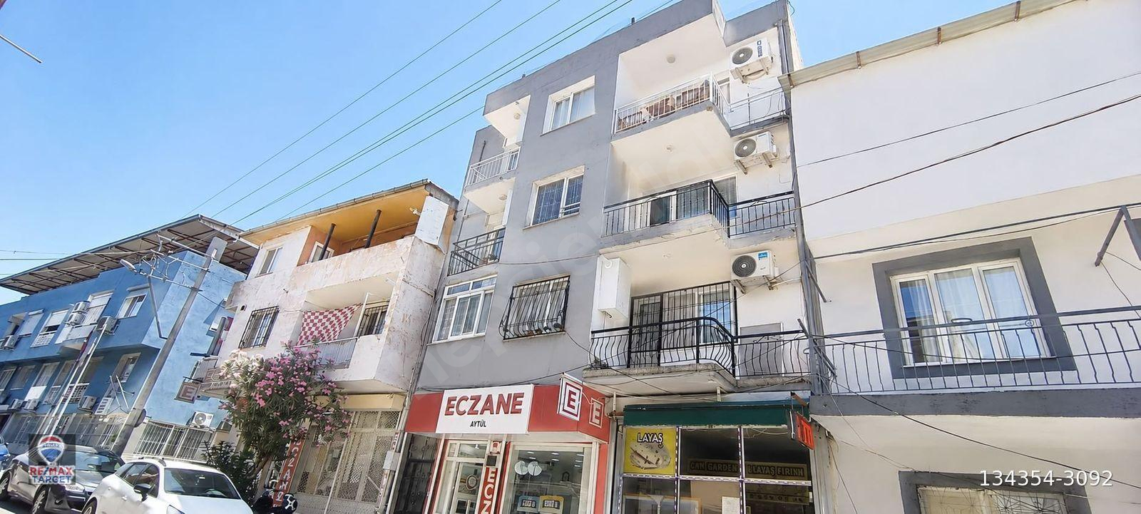 BAYRAKLI YAMANLAR’DA 3+1 | 3 BALKONLU | DOĞALGAZ KOMBILI | ÇIFT CEPHELI GENIŞ DAIRE