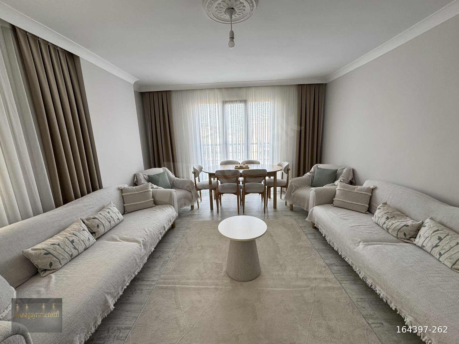 Aşıroğlu Caddesinde Geniş ve Ferah 110 M2 2+1 Ara Kat Daire!
