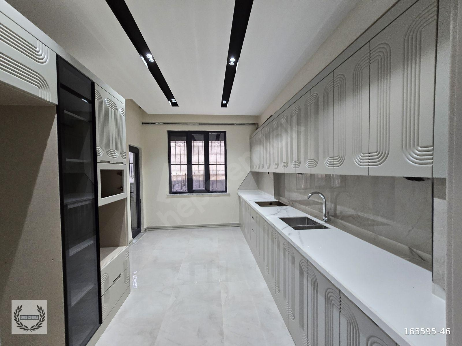 BEYKENT BOZKUŞOĞLU SİTESİNDE ÖNCEPHE MASRAFSIZ GENİŞ 2+1 DAİRE