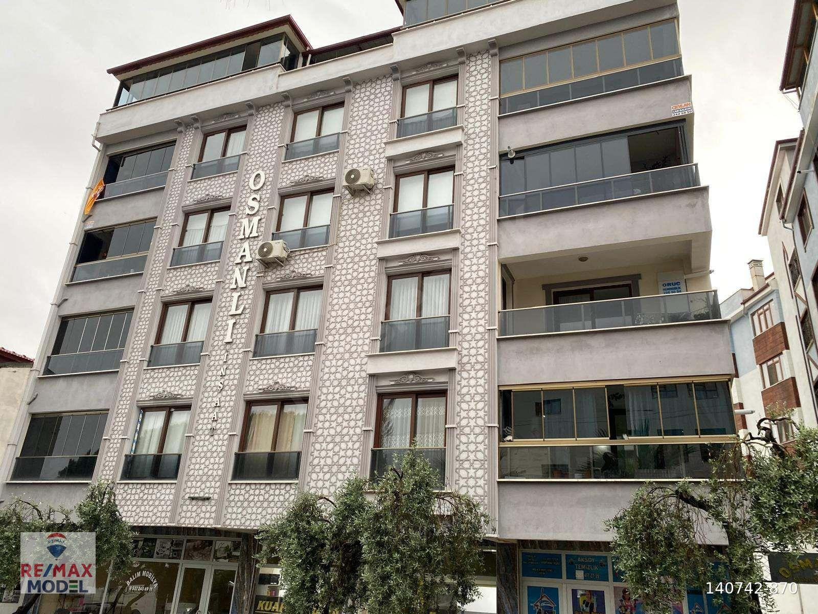 REMAX MODEL DEN BULDAN DA 5+1 SATILIK DUBLEKS DAİRE