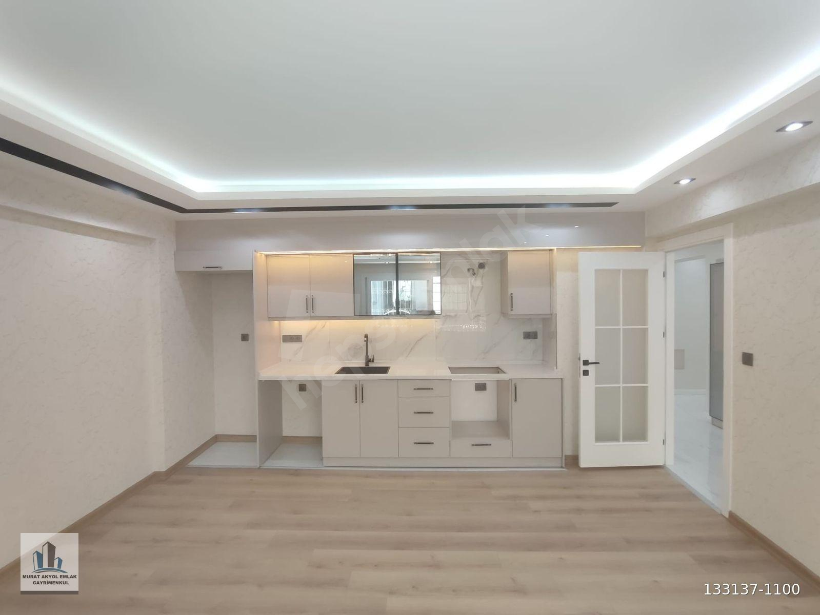 BALÇOVA'DA MERKEZİ KONUMDA YÜKSEK GİRİŞ 3+1 FULL YAPILI DAİRE