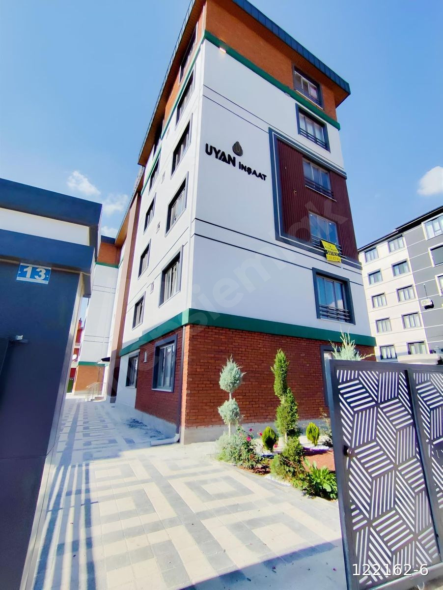 YNS ALTIN GYO'DAN SATILIK ARAKAT 3+1 SIFIR LÜX DAİRE