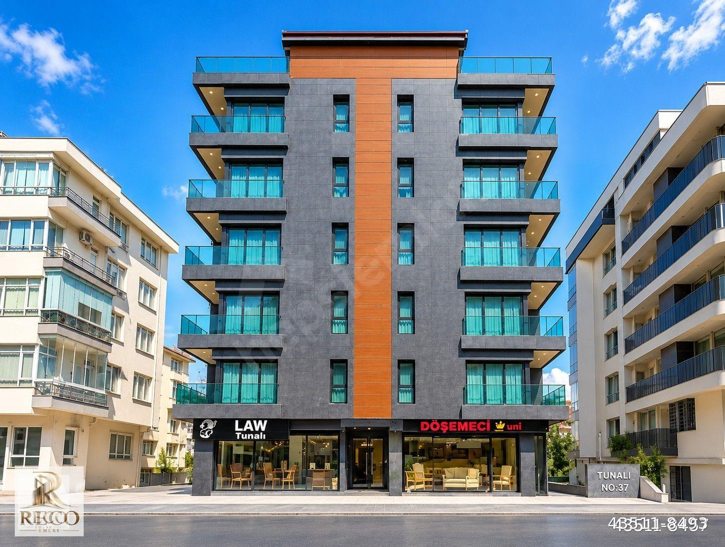 TUNALI HİLMİ'DE 3+1 AÇIK VE KAPALI OTOPARKLI KİRALIK DAİRE !! AYRI MUTFAK - MERKEZİ KONUM