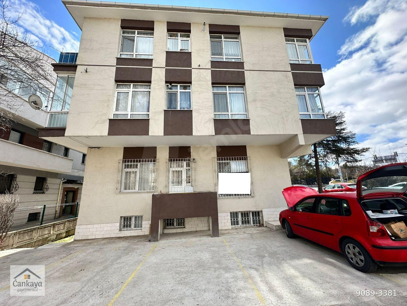 ÇANKAYA GAYRİMENKULDEN GAZİ MAHALLESİNDE SİLAHTAR CADDESİ YANI BALKONLU TEK TAPULU 2 DAİRE MANTOLAMA