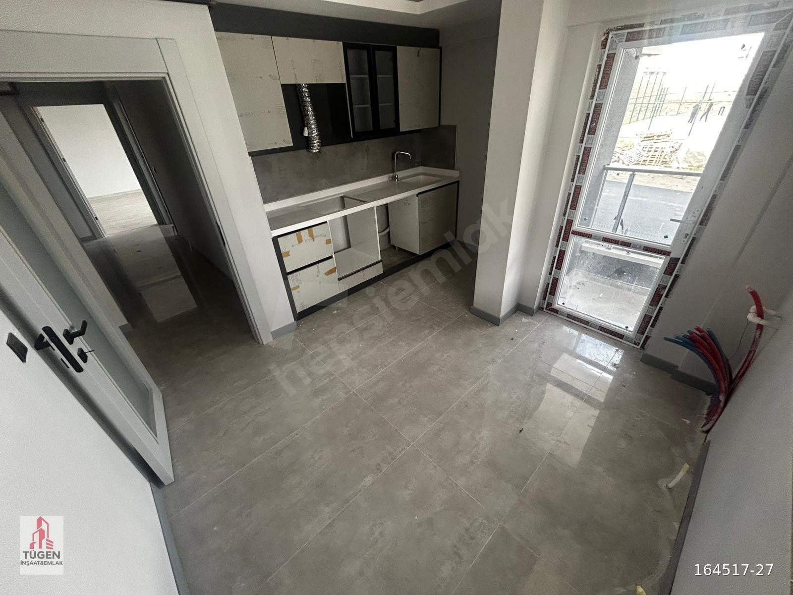 TÜGEN'DEN GENİŞ KAT KONUMUNDA SIFIR 2+1 GİRİŞ DAİRE