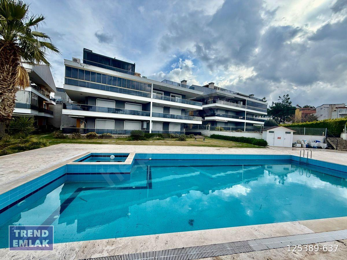 KADINLAR DENİZİNE YAKIN 3+1 TERS DUBLEX DAİRE 300m2 KULLANIMLI DENİZ MANZARALI