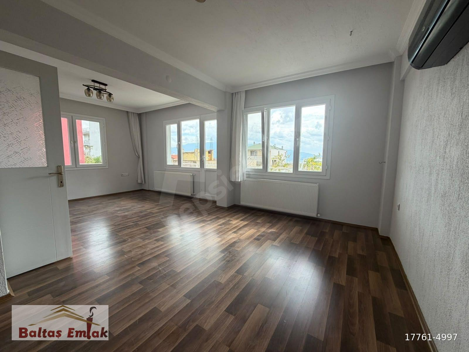 ARA KAT ,3 CEPHELİ KİRALIK DAİRE