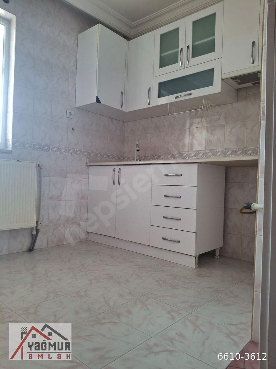 İLKER MÜRSEL ULUÇ MAHALLESİNDE 931 CAD ÜSTÜNDE 3+1 BAĞIMSIZ KOMBİLİ ORTA KATTA