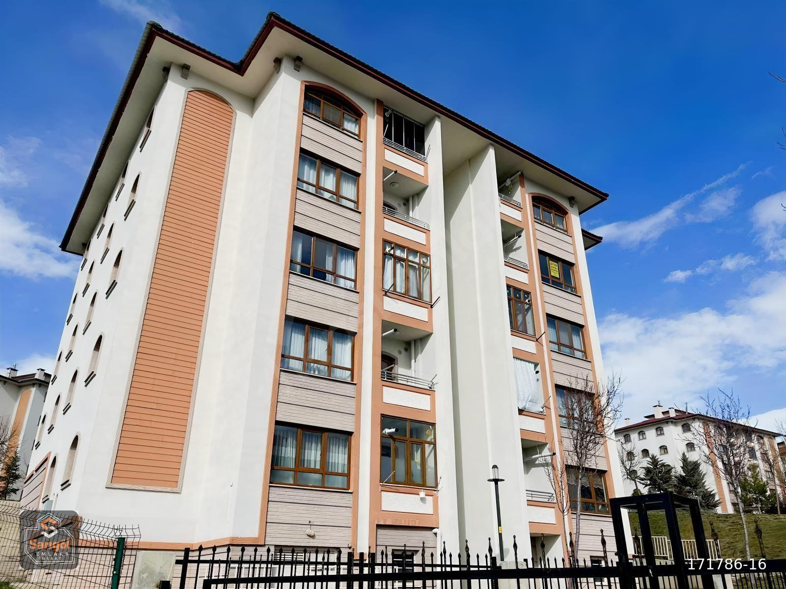 SARIGÖL EMLAK'tan YALNIZBAĞ TOKİDE SATILIK 2+1 DAİRE
