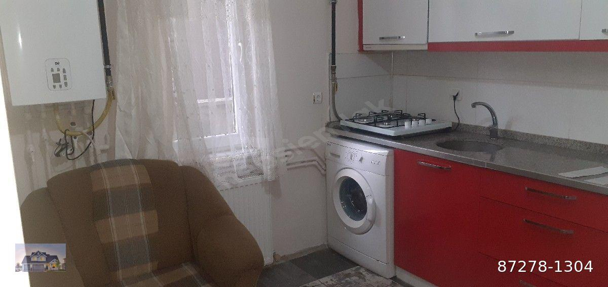 Isparta Merkez Fatih Mahallesi'nde kiralık 2+1 bahçe katı eşyalı apart daire