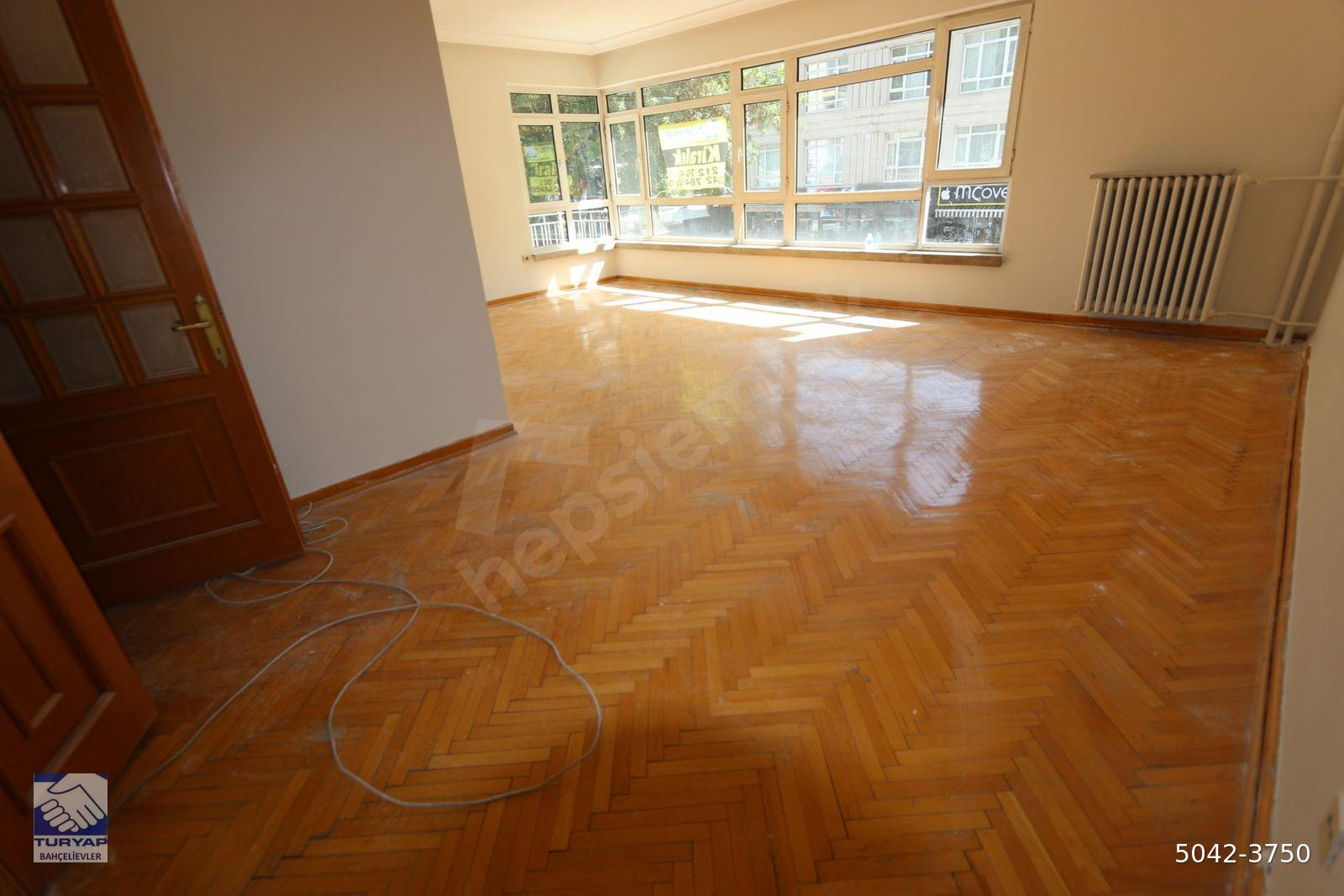 BAHÇELİDE 7.CADDE ÜZERİ OTOPARKLI 1.KAT ÖN 120M2 3+1