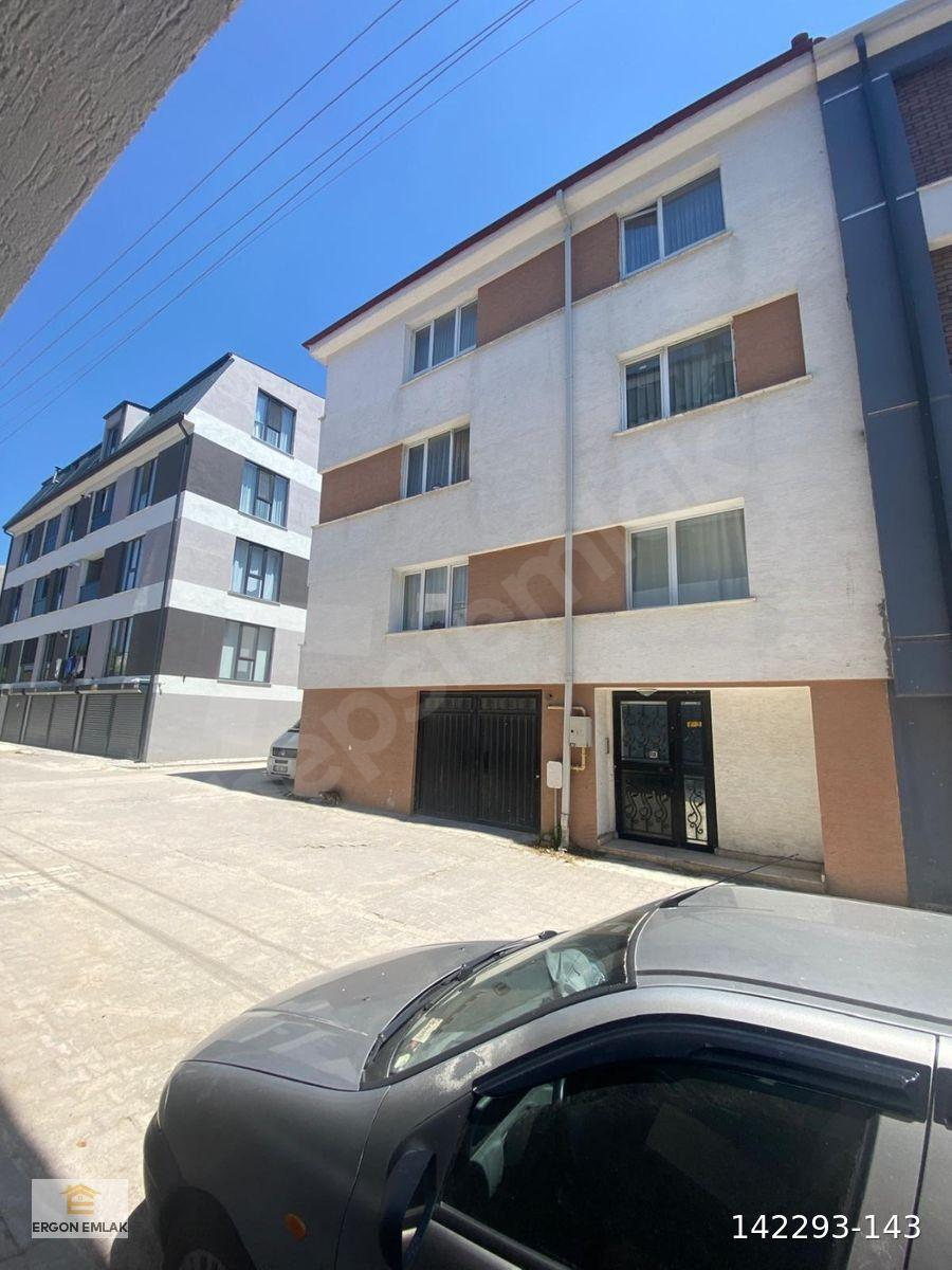 ESENTEPE'DE KİRALIK, EŞYALI, GENİŞ VE KULLANIŞLI 1+1 DAİRE