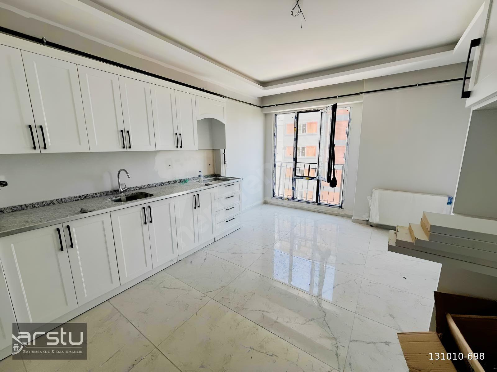 ARSTU GM ZAHİDE'DEN YENİMAHALLEDE SATILIK 4+1 DAİRE