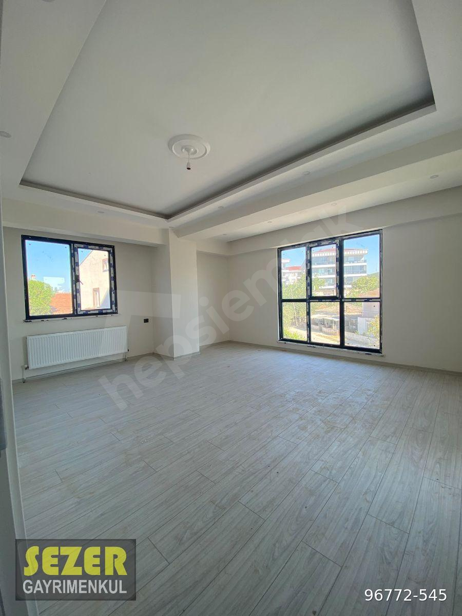 ÇANAKKALE LAPSEKİ ÇARDAK'TA SATILIK KAPALI MUTFAK 2+1 DAİRE
