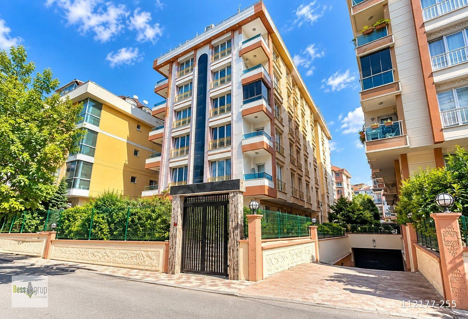 BEYLİKDÜZÜ'NDE BESS GRUP'TAN GENİŞ M2 ARAKAT SATILIK 3+1 DAİRE!!