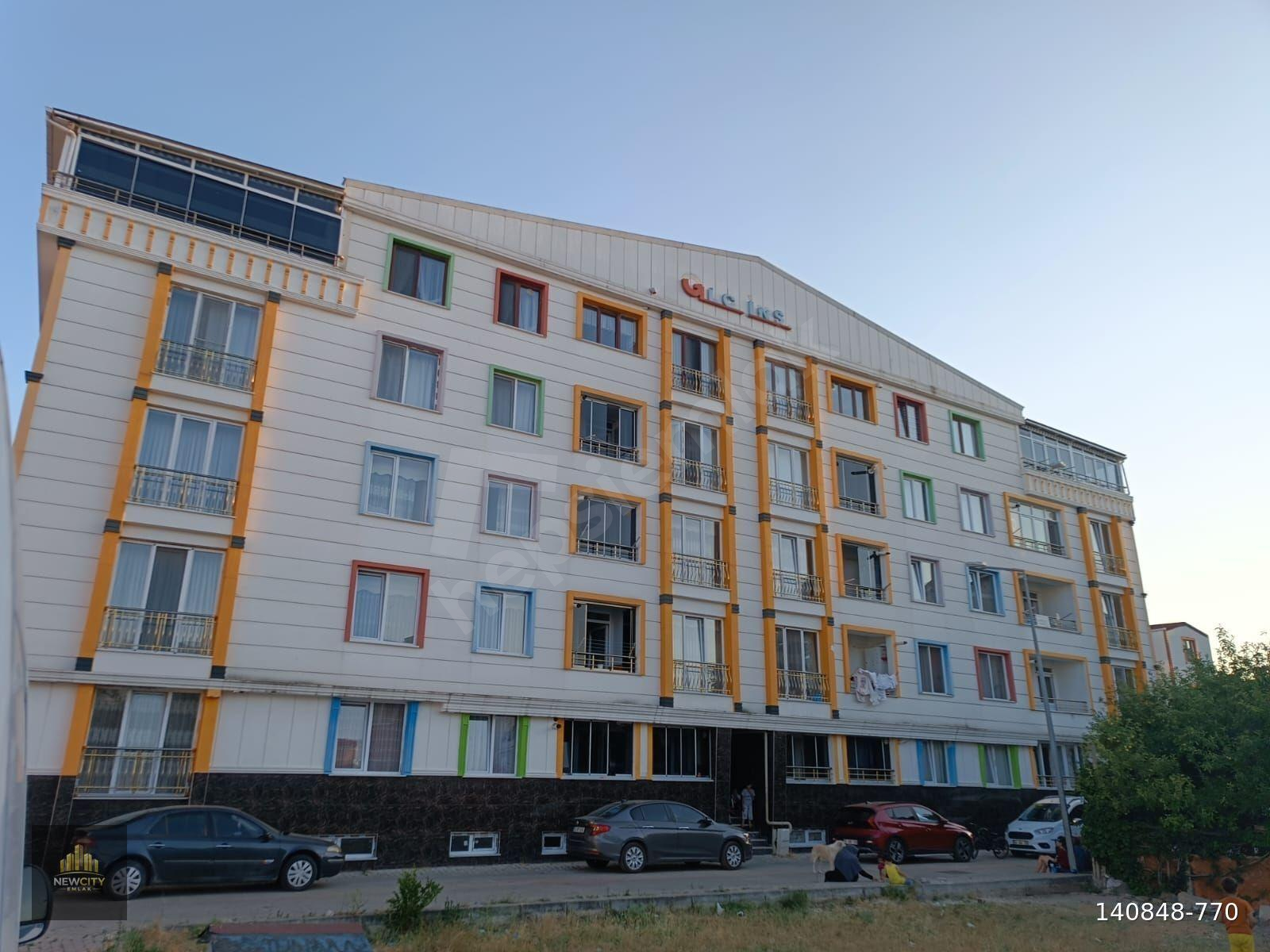 NEWCITY EMLAKTAN PINAR MAHALLESİNDE SATILIK 2+1 DAİRE