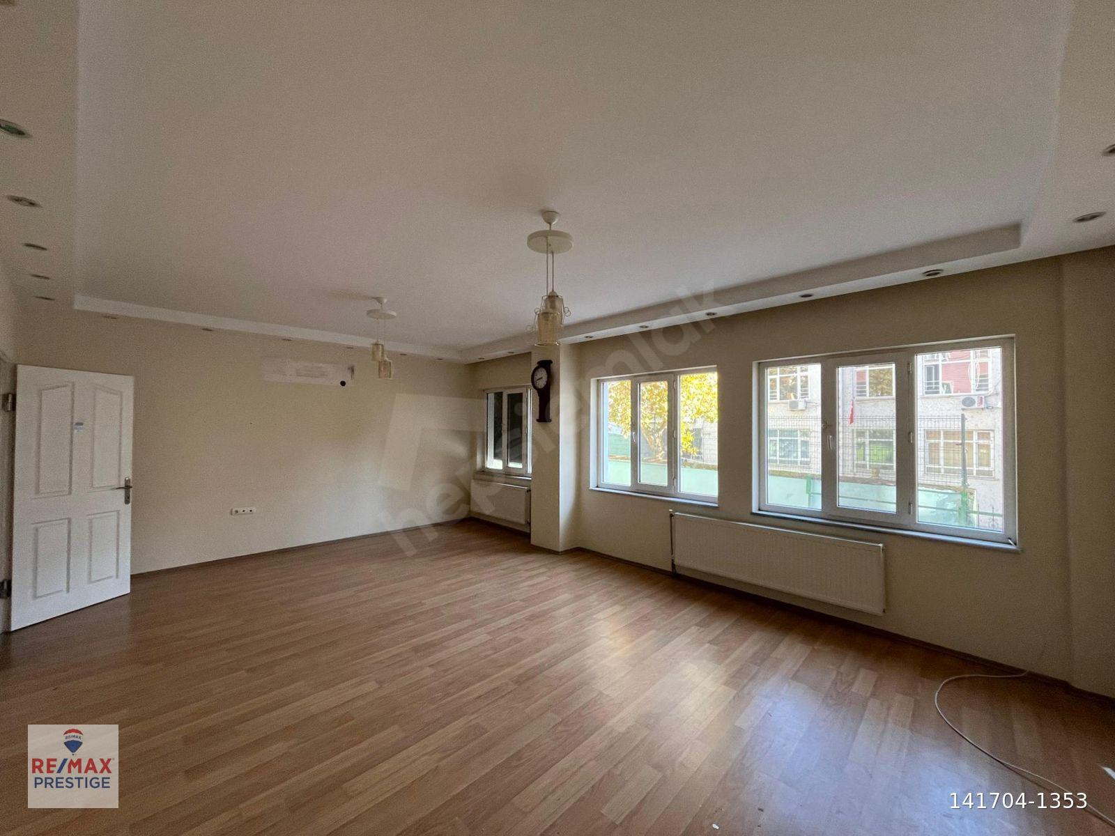 ÇOK ÖZEL FIRSAT! BİGA ÇARŞI MERKEZDE SATILIK 3+1 DAİRE