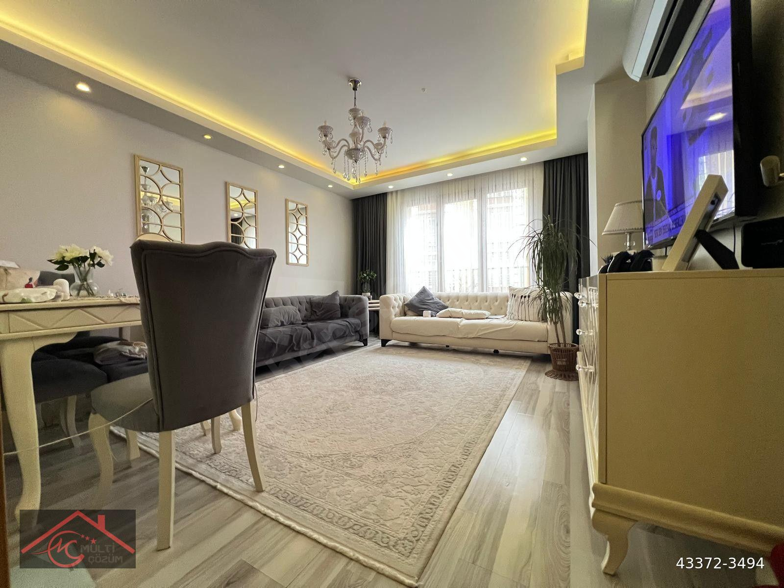 Yenibosna Hürriyet mahallesinde satılık 2+1 daire güney cephe metrobüse çok yakın