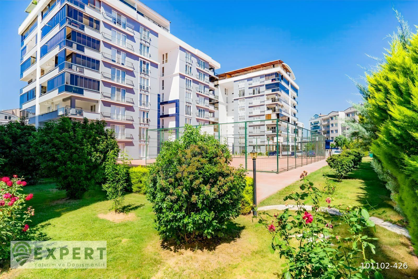 ÖZLÜCE 29 EKİM MAH. SILVER POINT SİTESİ'NDE ARAKAT 3+1