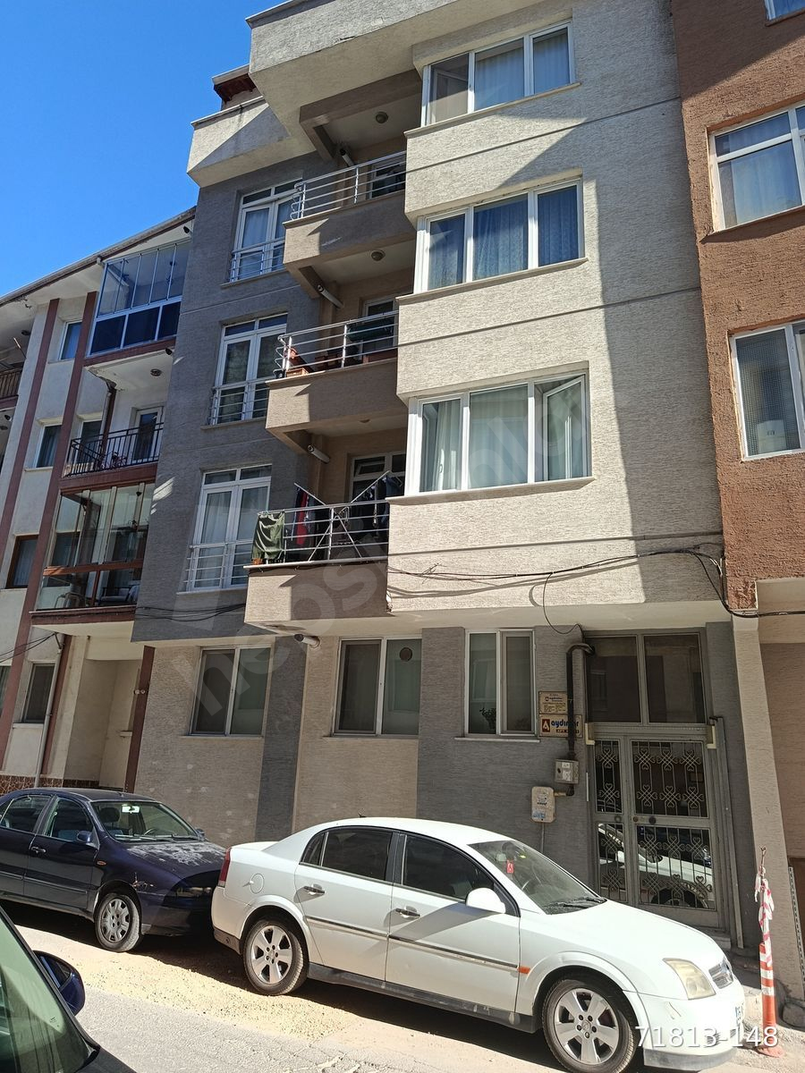 AKARBAŞI MAH. ODUNPAZARI EVLERİ YAKINI EŞYALI 2+1 KOMBİLİ