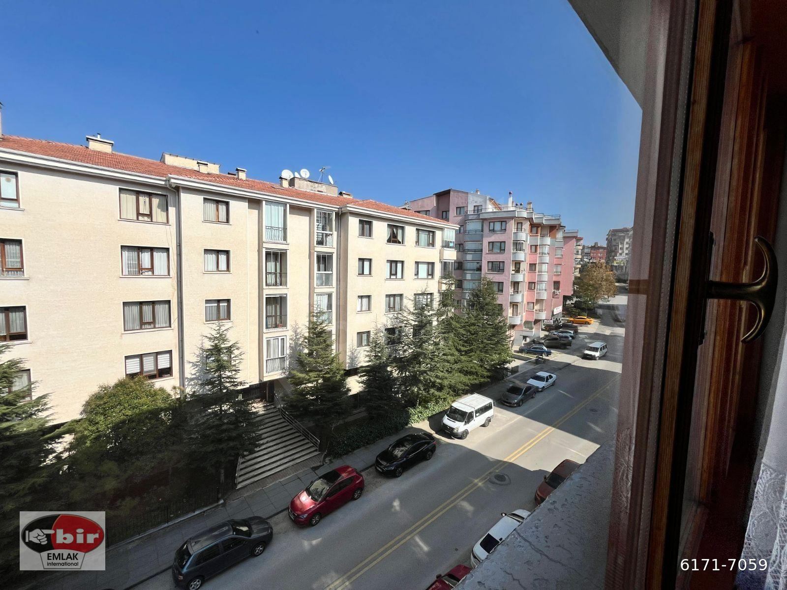 Ceyhun Atuf Kansu'da ön cephe ebeveyn banyolu Kiralık Daire